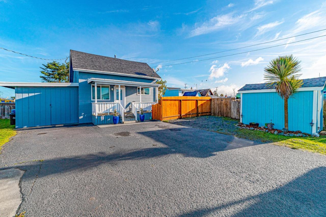 Beach House On Perch Eureka Exterior photo