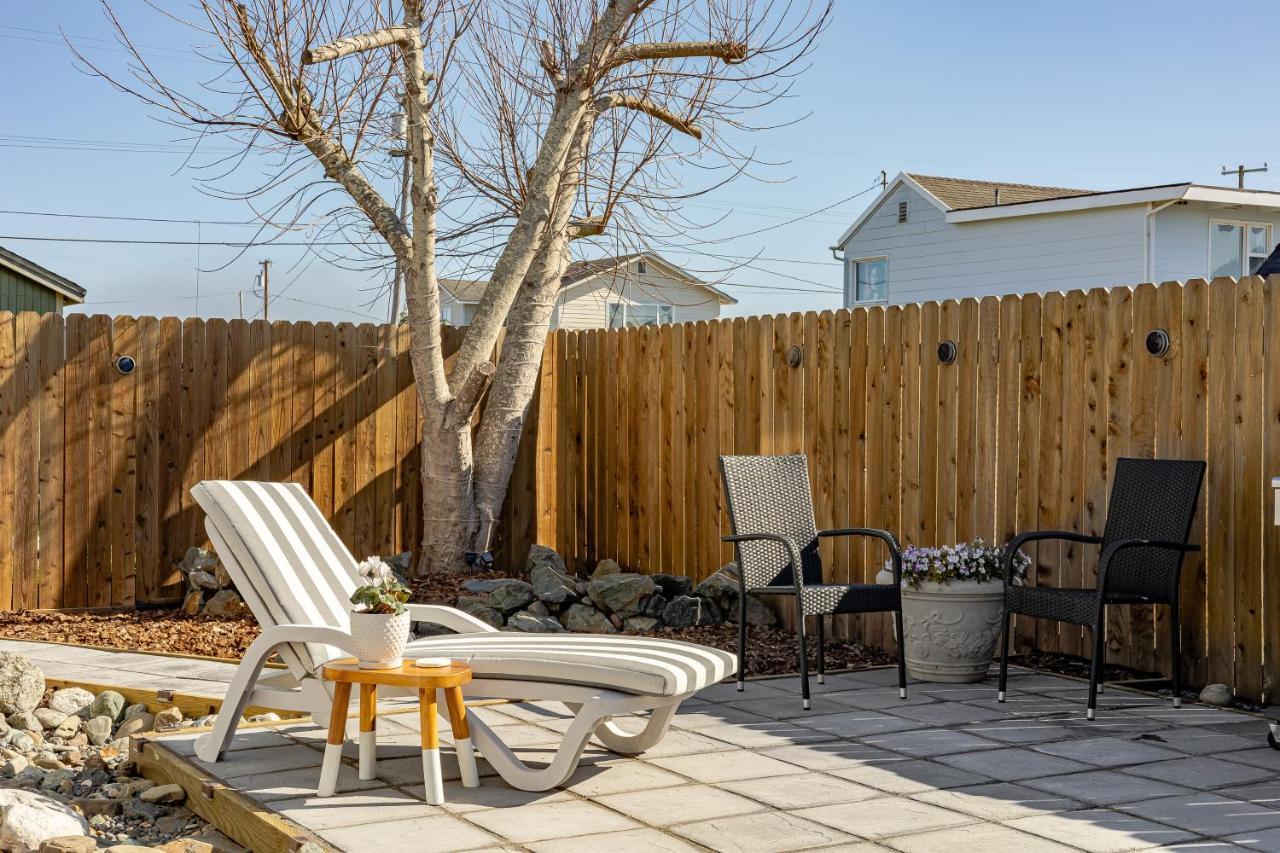 Beach House On Perch Eureka Exterior photo